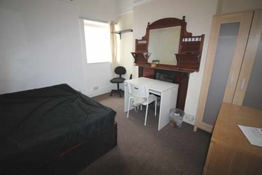 5 bed house, Cathays, Cardiff, CF244QY - Image 4