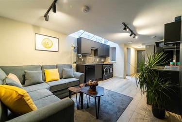 6 bed house, Hubert Road, Selly Park, Birmingham, B296ES - Image 3