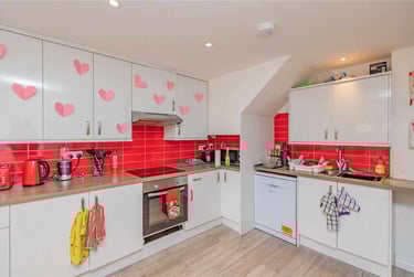 5 bed house, Exeter Road, Selly Park, Birmingham, B296EU - Image 2