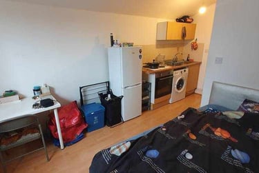 1 bed studio, 3, 16, Cathays, Cardiff, CF244DY - Image 1