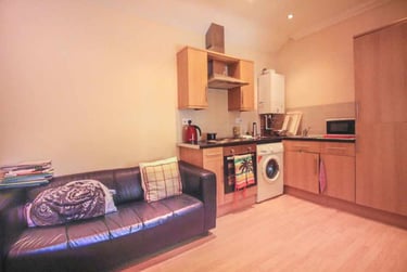 1 bed house, Cathays, Plasnewydd, Cardiff, CF244AJ - Image 1