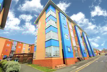 2 bed flat, Craggs Row, City Centre, Preston, PR11JD - Image 1