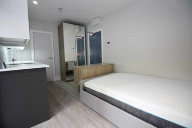 1 bed studio, Cathays, Cardiff, CF103EE - Image 2