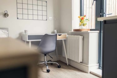 1 bed flat, Cathays, Cardiff, CF103EE - Image 4