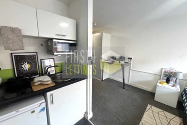 1 bed studio, Tudor Road, City Centre, Leicester, LE35HU - Image 6