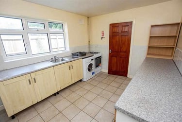 5 bed house, Harrow Road, Selly Park, Birmingham, B297DW - Image 2