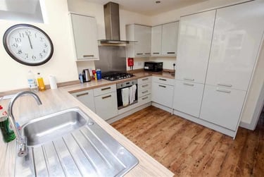 6 bed house, Heeley Road, Selly Park, Birmingham, B296EL - Image 4