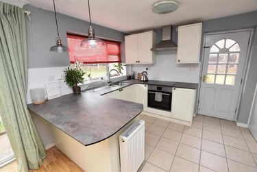 2 bed house, Frederick Road, Selly Oak, Birmingham, B296NX - Image 4