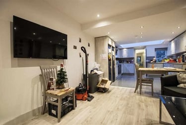 6 bed house, Heeley Road, Selly Park, Birmingham, B296EL - Image 3