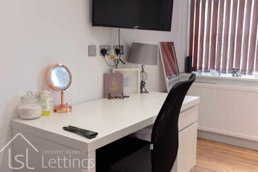 2 bed flat, West Street, Highfields, Leicester, LE16XQ - Image 5