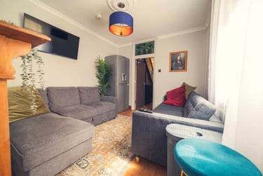 5 bed house, Cathays, Cardiff, CF244QN - Image 3