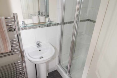 4 bed house, Blue Fox Close, City Centre, Leicester, LE30EE - Image 7