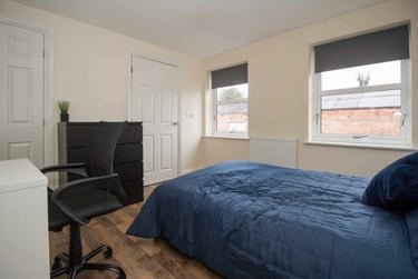 4 bed house, Blue Fox Close, City Centre, Leicester, LE30EE - Image 2