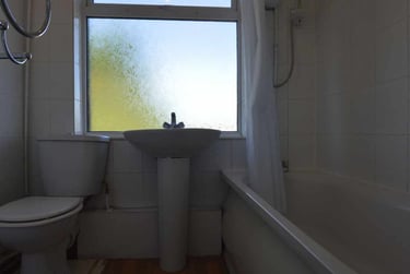 3 bed house, Milford Road, Knighton, Leicester, LE23FG - Image 6