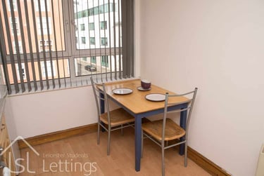 2 bed flat, 2 Bed Flat, Charles Street, Highfields, Leicester, LE11LA - Image 4