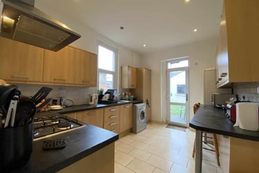 4 bed house, Heath, Gabalfa, Cardiff, CF143LD - Image 2