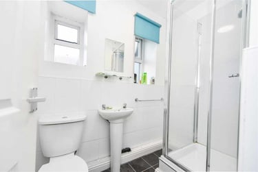 1 bed house, Ecclesall Road, Sharrow, Sheffield, S118PE - Image 7