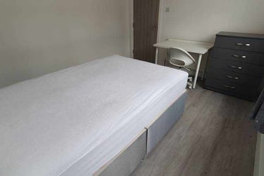 5 bed house, N/A, Adamstown, Cardiff, CF241NX - Image 4