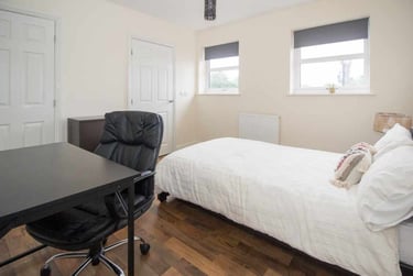 4 bed house, Blue Fox Close, City Centre, Leicester, LE30EE - Image 13