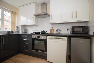 4 bed house, Blue Fox Close, City Centre, Leicester, LE30EE - Image 5