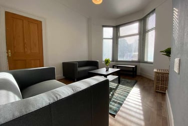 4 bed house, Heath, Cathays, Cardiff, CF143LW - Image 1