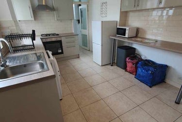 2 bed flat, 1, 20, Cathays, Cardiff, CF244QQ - Image 4