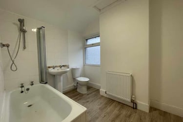 2 bed house, Splott, Cardiff, CF242NG - Image 6