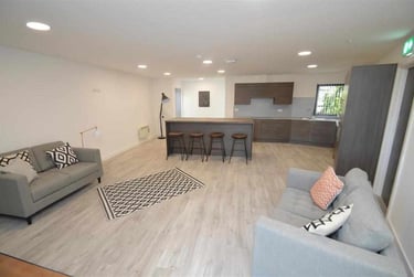 1 bed house, Frederick Road, Selly Oak, Birmingham, B296PB - Image 2