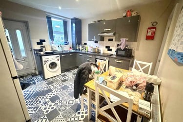 4 bed house, Spooner Road, Endcliffe, Sheffield, S105BN - Image 1