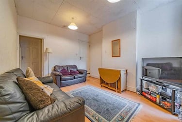 4 bed house, Exeter Road, Selly Park, Birmingham, B296EX - Image 3