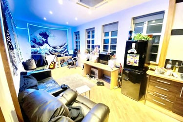 2 bed flat, 108 Mary Street, Heeley, Sheffield, S14RW - Image 1