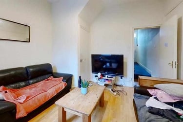 6 bed house, Dawlish Road, Selly Park, Birmingham, B297AH - Image 1