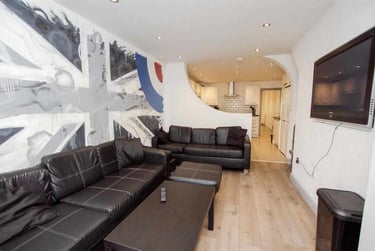 7 bed house, Teignmouth Road, Selly Park, Birmingham, B297AY - Image 2