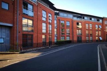 2 bed flat, City Space House, City Centre, Preston, PR13LB - Image 1