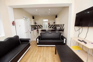 6 bed house, Tiverton Road, Selly Park, Birmingham, B296BY - Image 2