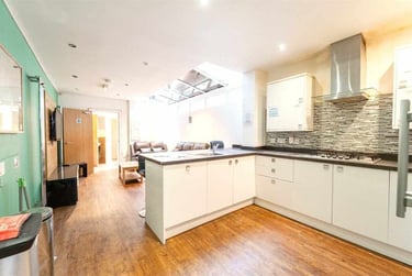 1 bed house, Heeley Road, Selly Park, Birmingham, B296EL - Image 6