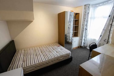 6 bed house, Tiverton Road, Selly Park, Birmingham, B296BS - Image 5