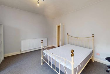 4 bed house, Fosse Road South, City Centre, Leicester, LE30FW - Image 2
