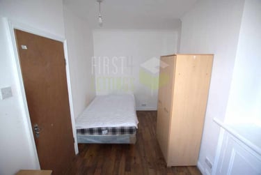 3 bed house, Welford Road, Knighton, Leicester, LE26BJ - Image 5