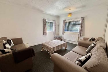 6 bed house, Earlham Green Lane, Earlham, Norwich, NR58HE - Image 1