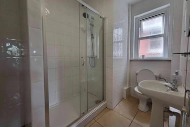 5 bed house, Lakeside, Penylan, Cardiff, CF235PH - Image 13