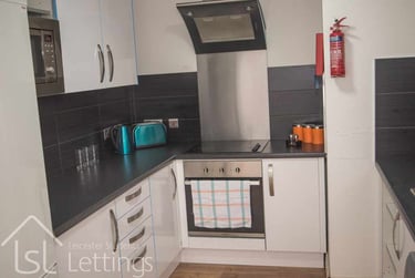 3 bed flat, Albion Street, Highfields, Leicester, LE16GB - Image 4