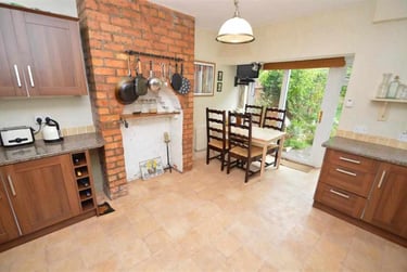 2 bed house, Reservoir Road, Selly Park, Birmingham, B296ST - Image 2