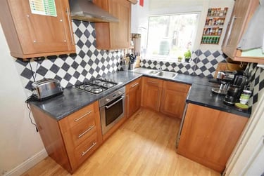 2 bed house, Reservoir Road, Selly Park, Birmingham, B296ST - Image 2