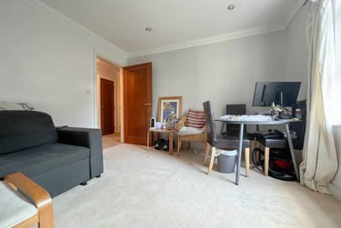1 bed flat, Cardiff Bay, Cardiff, CF105LG - Image 2