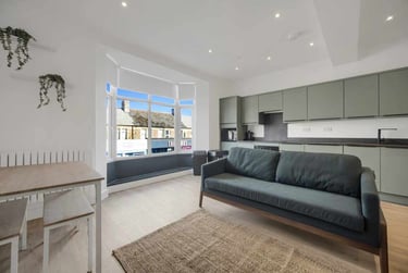 6 bed flat, Roath, Plasnewydd, Cardiff, CF243RQ - Image 1