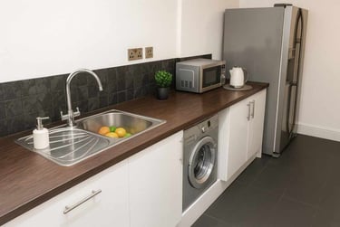 2 bed flat, (En-suites), Knighton Road, Stoneygate, Leicester, LE23HL - Image 4