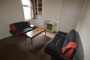 4 bed house, Thurlow Road, Clarendon Park, Leicester, LE21YE - Image 2