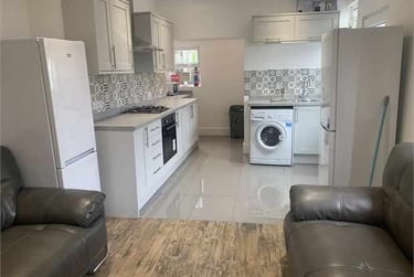 5 bed house, Hawthorne Avenue, Uplands, Swansea, SA20LY - Image 3