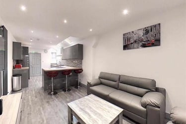 6 bed house, Dawlish Road, Selly Park, Birmingham, B297AR - Image 2